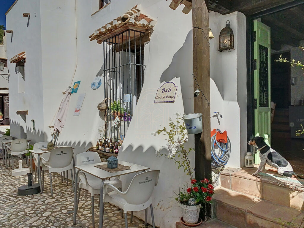Townhouse Cómpeta Málaga - image 2
