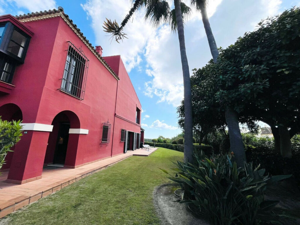 Semi-Detached House Sotogrande Cádiz - image 2