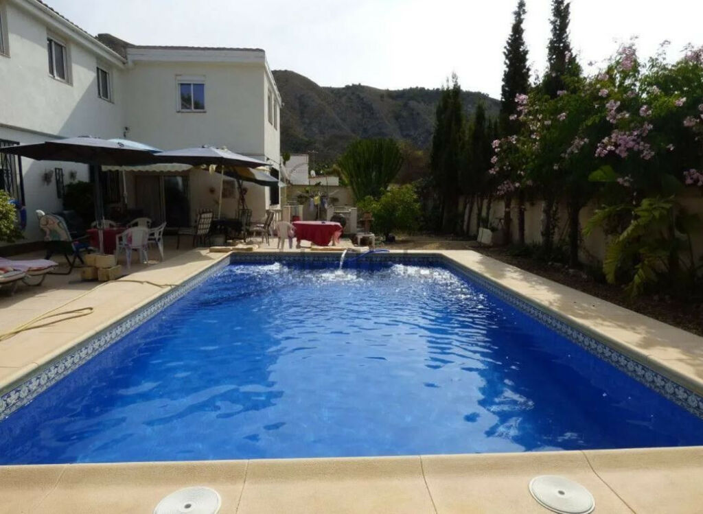Detached Villa Orcheta Alicante - image 2