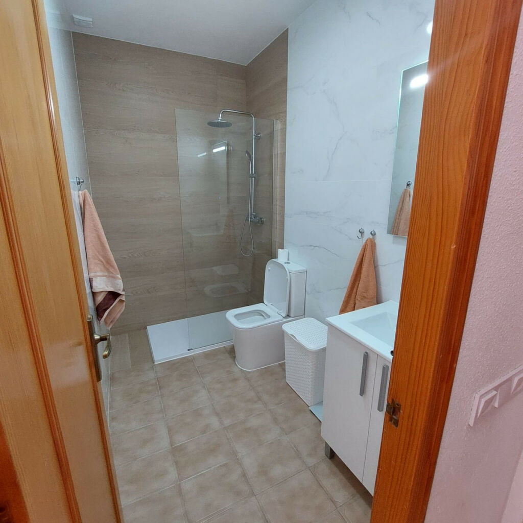 Middle Floor Apartment Punta Prima Alicante - image 20