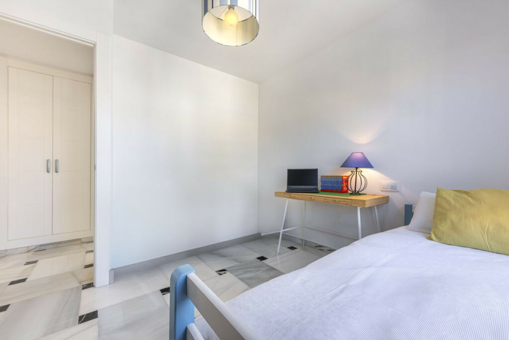 Penthouse Fuengirola Málaga - image 20