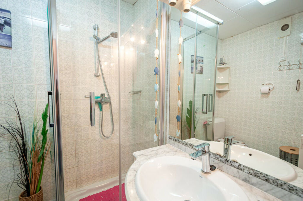 Middle Floor Apartment Calpe Alicante - image 19