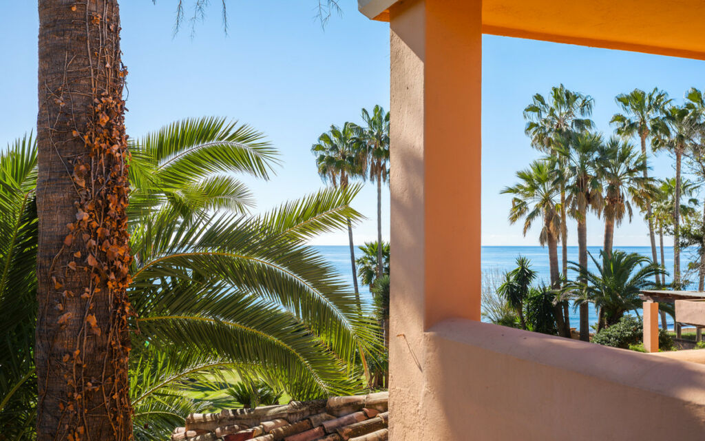 Detached Villa New Golden Mile Málaga - image 20