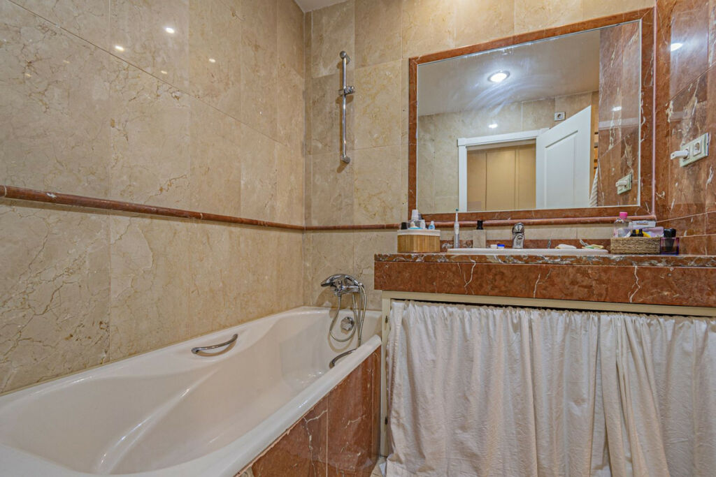 Ground Floor Apartment Hacienda del Sol Málaga - image 20