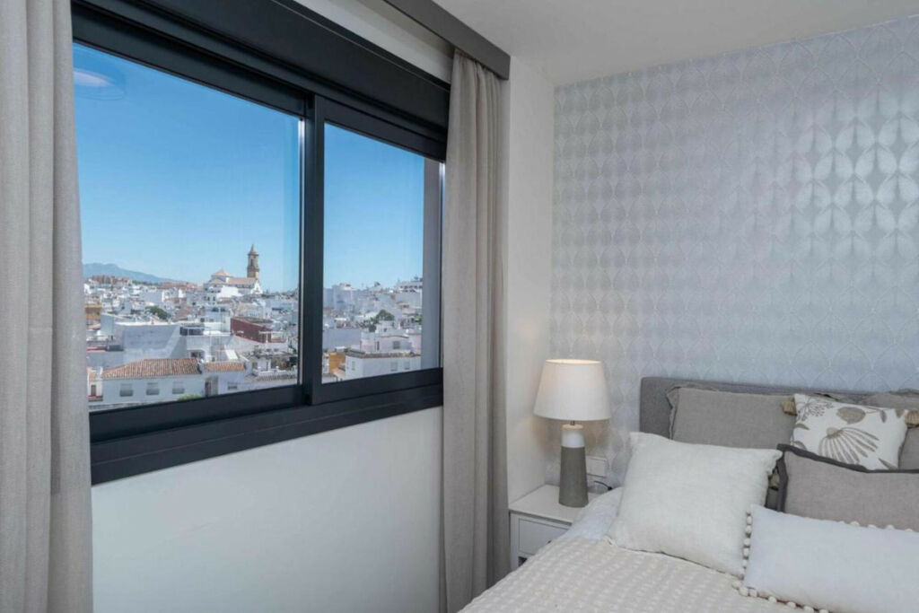 Middle Floor Apartment Estepona Málaga - image 20