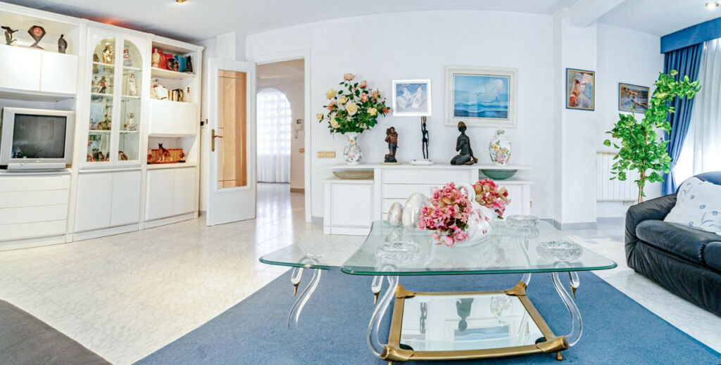 Middle Floor Apartment Benidorm Alicante - image 20