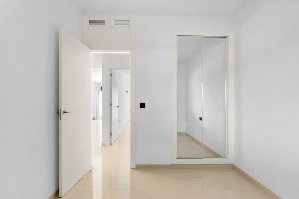 Middle Floor Apartment Guardamar del Segura Alicante - image 20