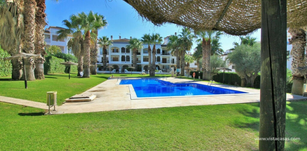 Middle Floor Apartment Villamartin Alicante - image 21