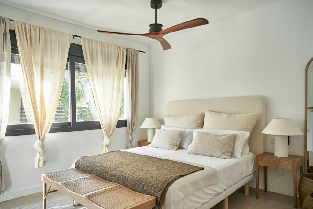Townhouse El Paraiso Málaga - image 20
