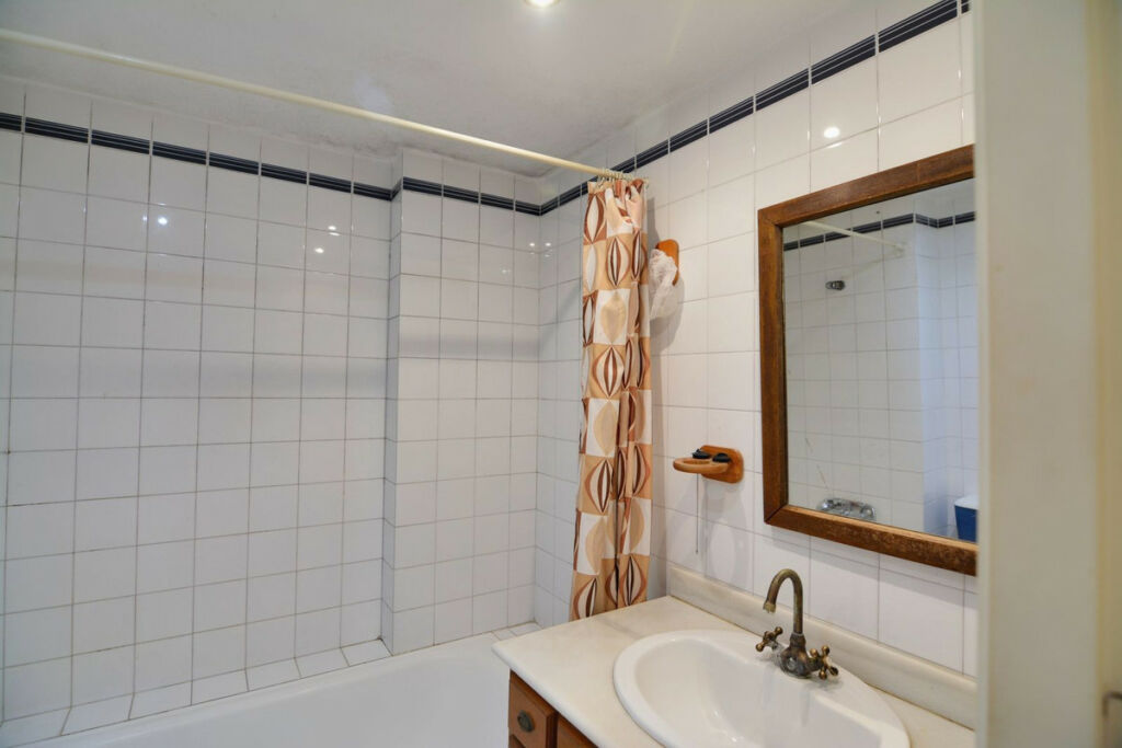 Townhouse Fuengirola Málaga - image 20