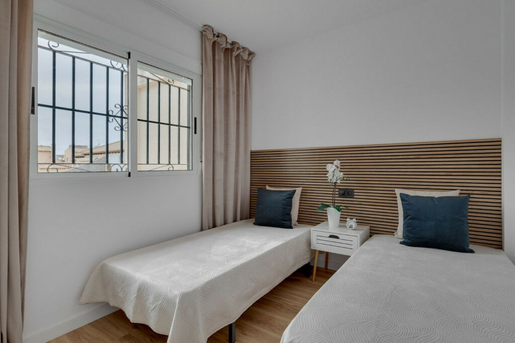 Townhouse Punta Prima Alicante - image 19
