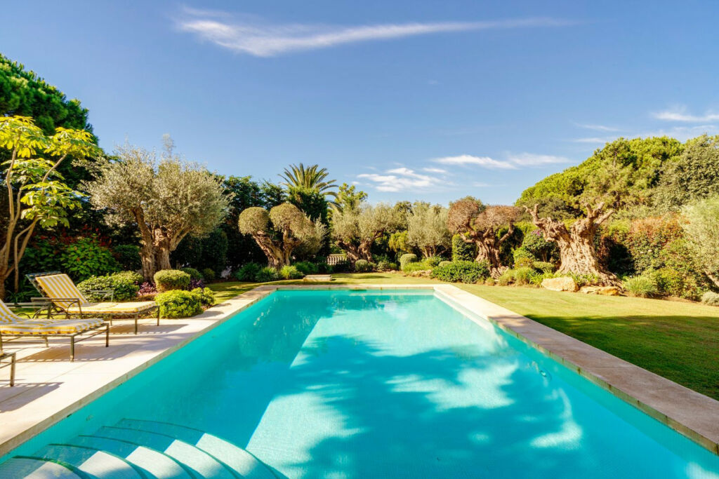 Detached Villa Hacienda Las Chapas Málaga - image 21