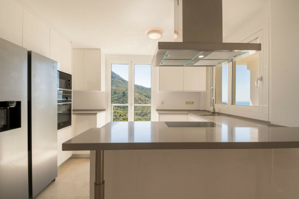 Detached Villa Benahavís Málaga - image 21