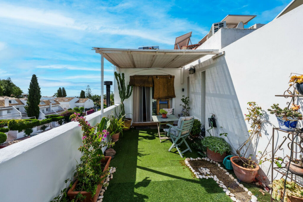 Semi-Detached House Nagüeles Málaga - image 21