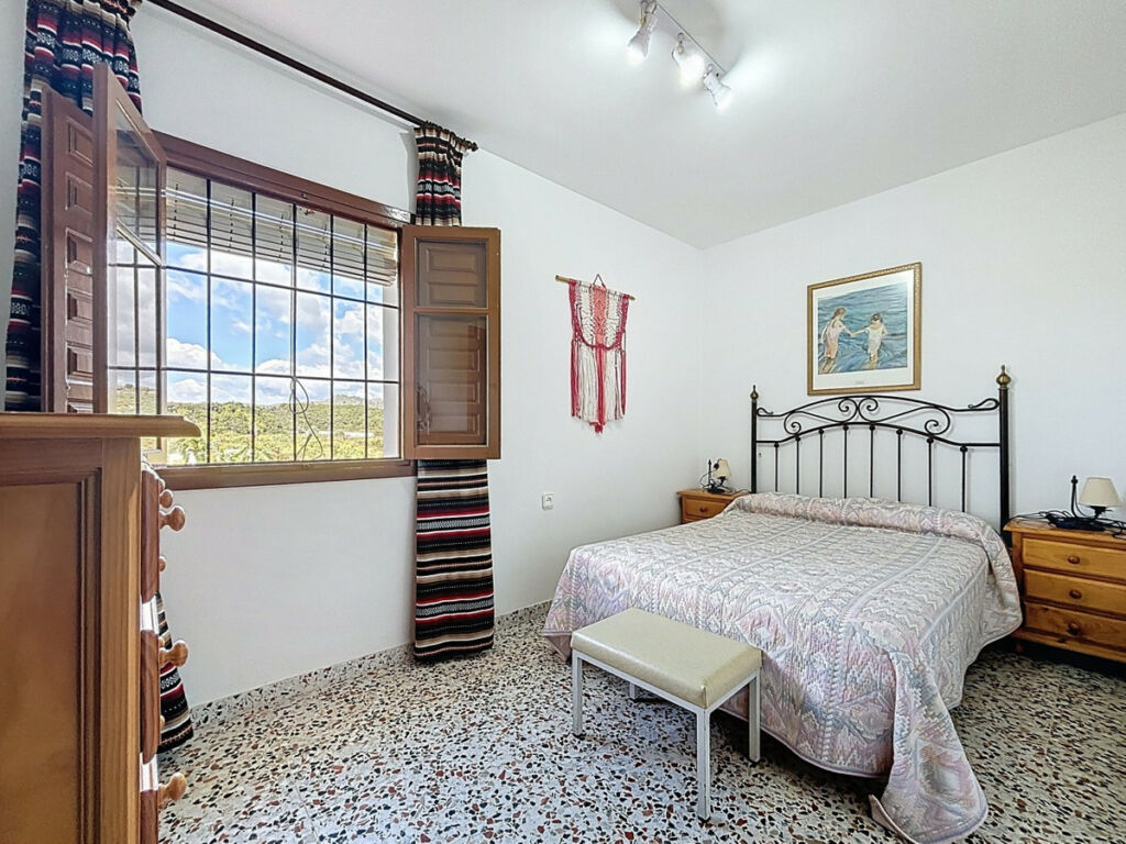 Detached Villa Almayate Alto Málaga - image 21