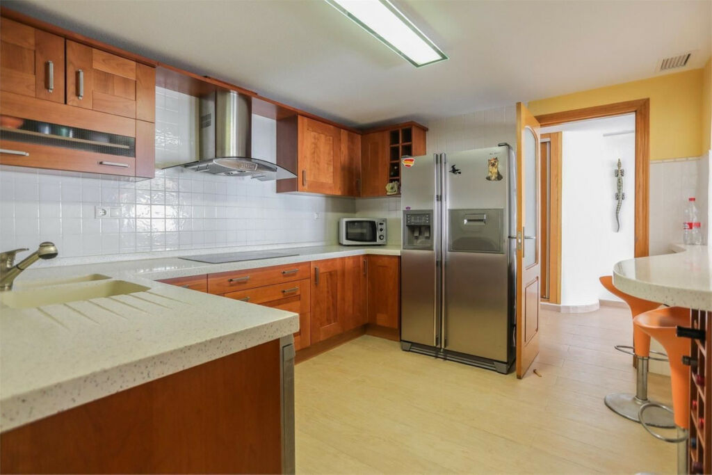Middle Floor Apartment Torrevieja Alicante - image 19
