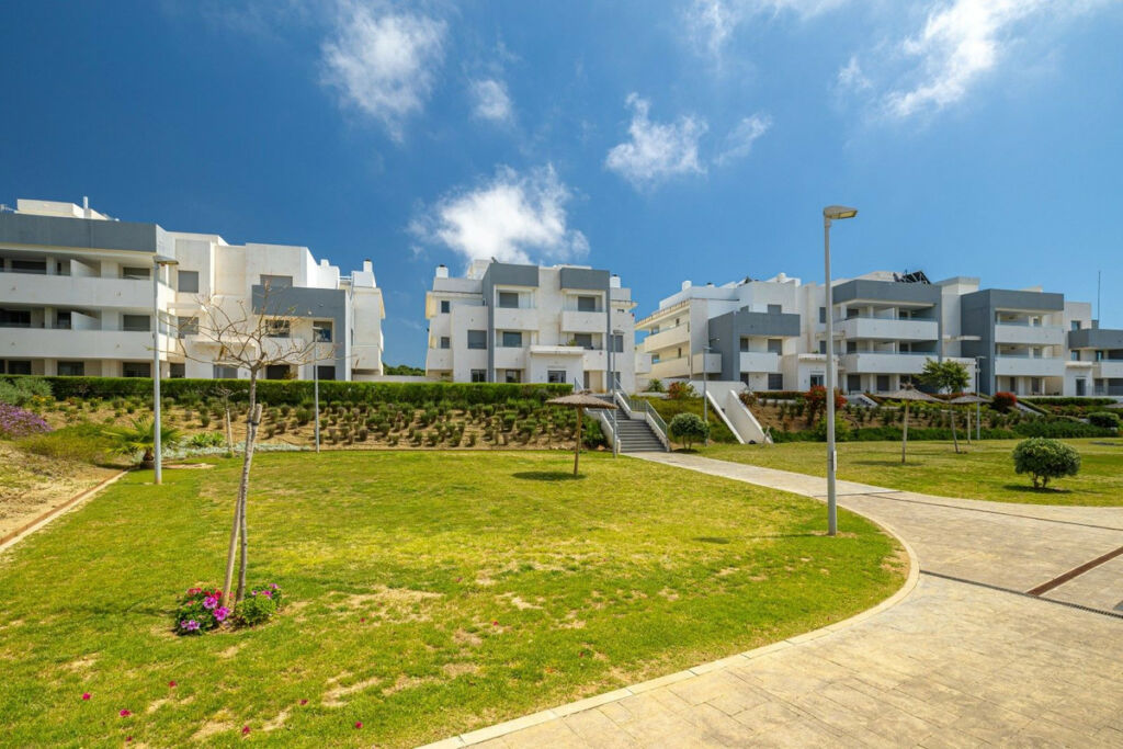 Ground Floor Apartment Estepona Málaga - image 21