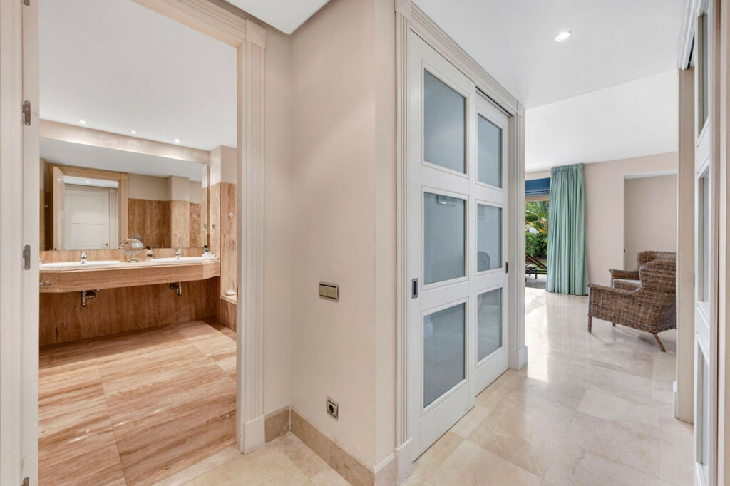 Ground Floor Apartment Los Monteros Málaga - image 21