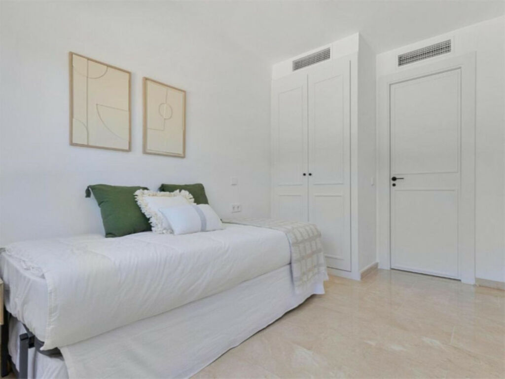 Semi-Detached House San Pedro de Alcántara Málaga - image 21