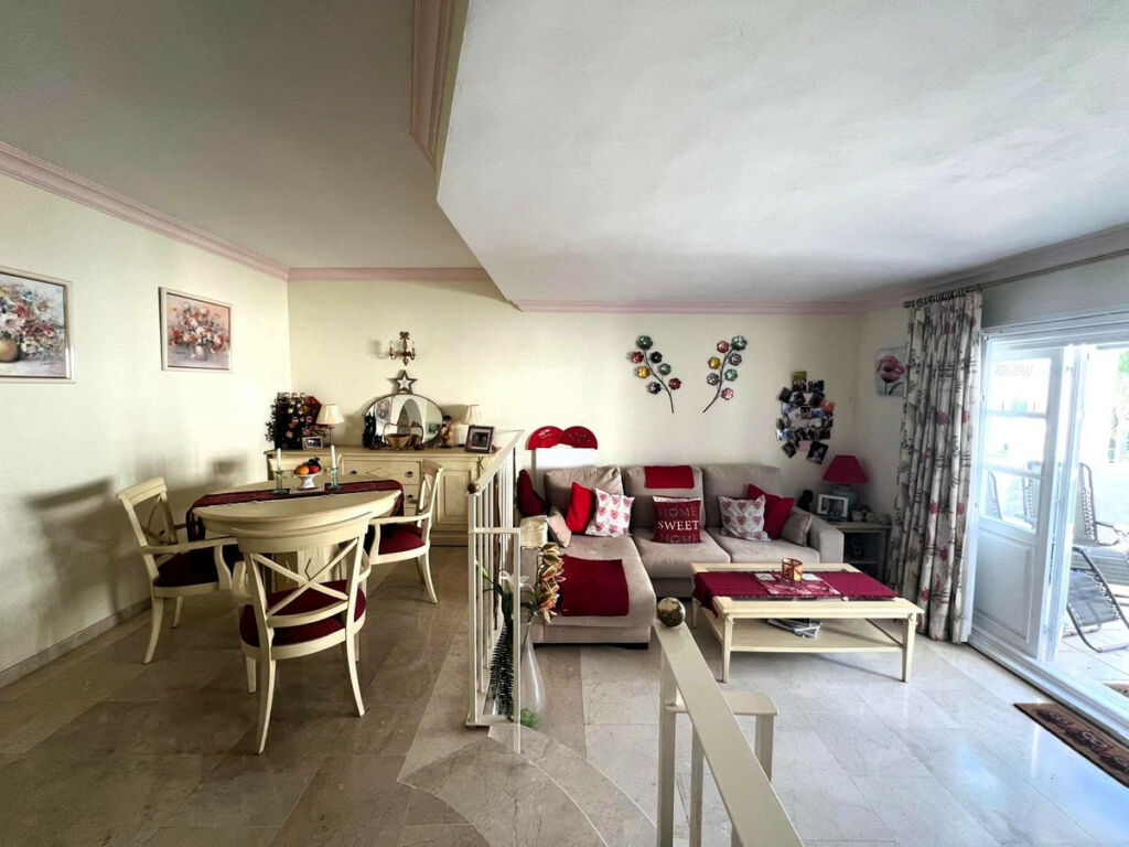 Middle Floor Apartment El Paraiso Málaga - image 21