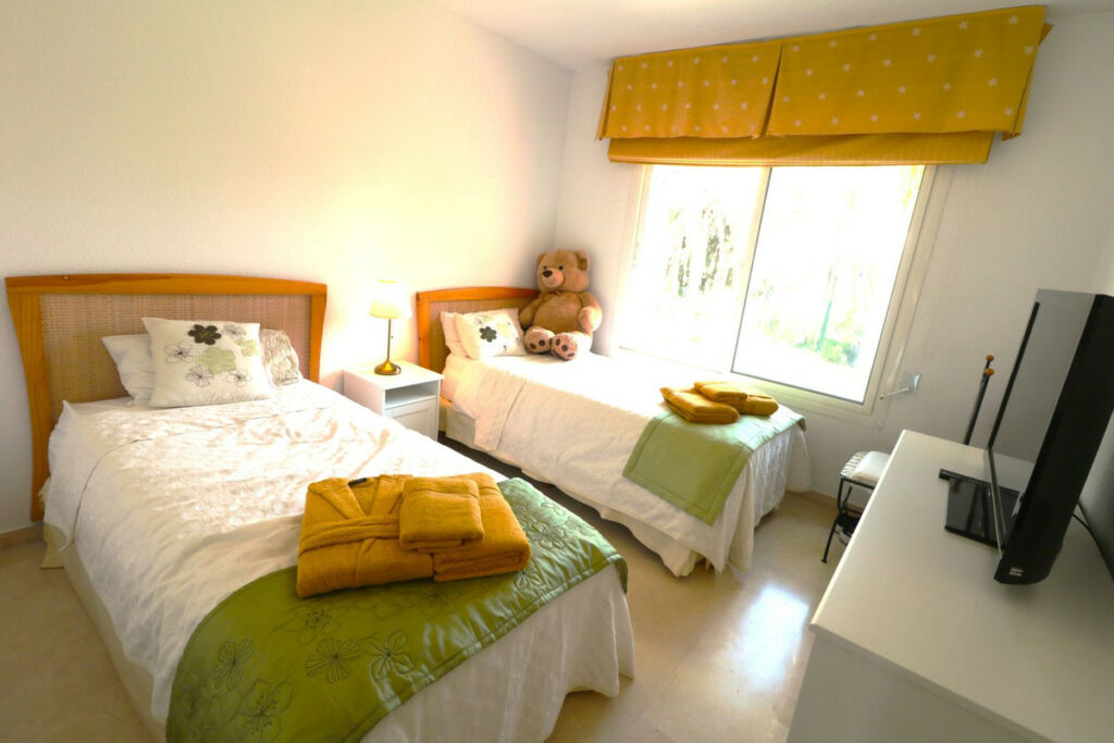 Top Floor Apartment New Golden Mile Málaga - image 21