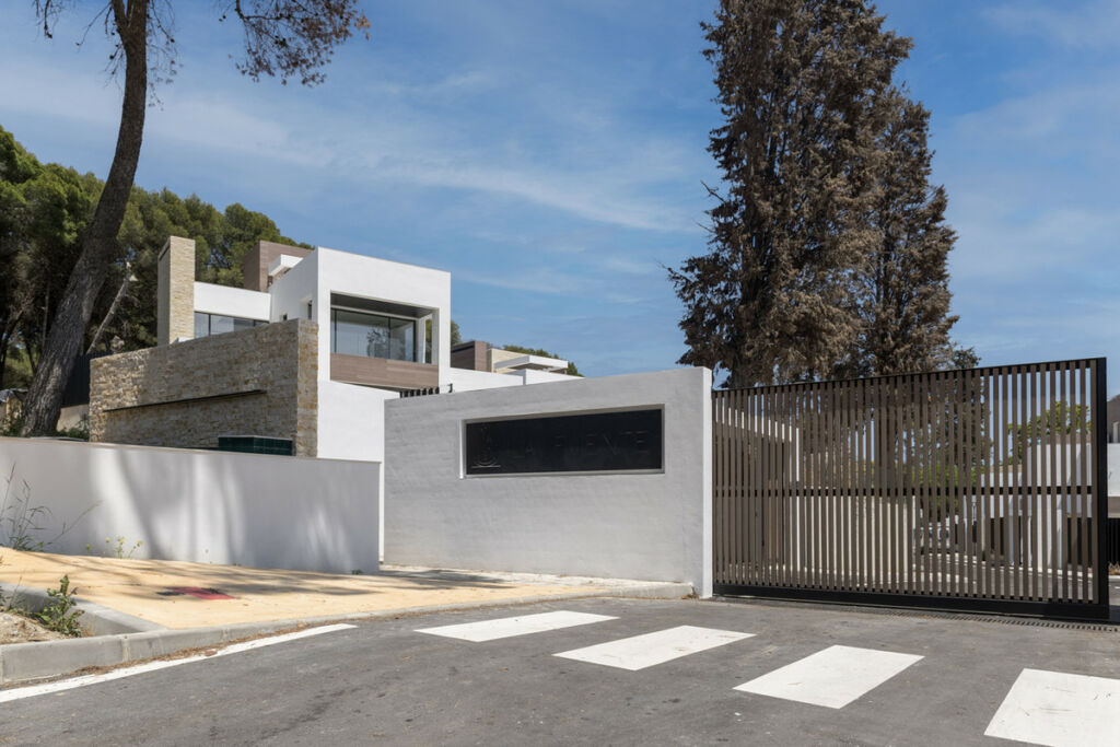 Detached Villa Marbella Málaga - image 21