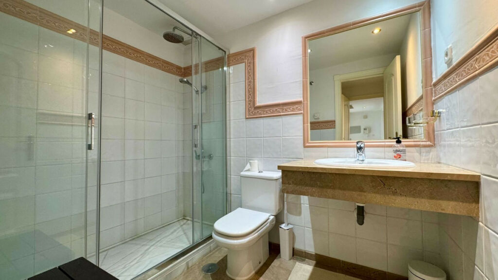 Ground Floor Apartment Nueva Andalucía Málaga - image 21