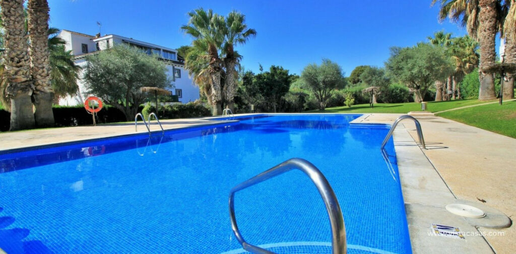 Middle Floor Apartment Villamartin Alicante - image 22
