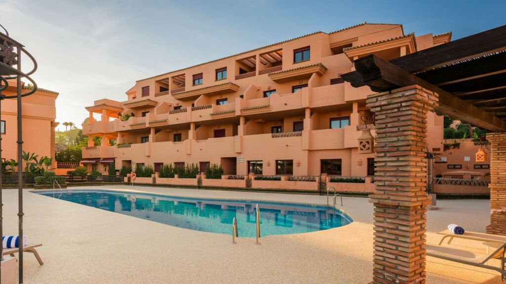 Top Floor Apartment Benahavís Málaga - image 22