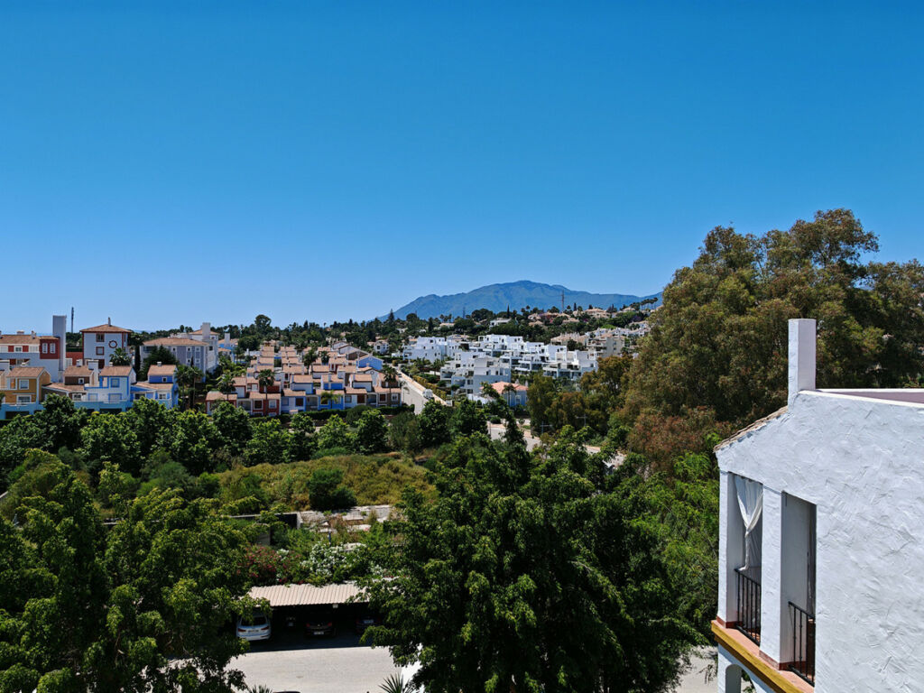 Penthouse Estepona Málaga - image 21