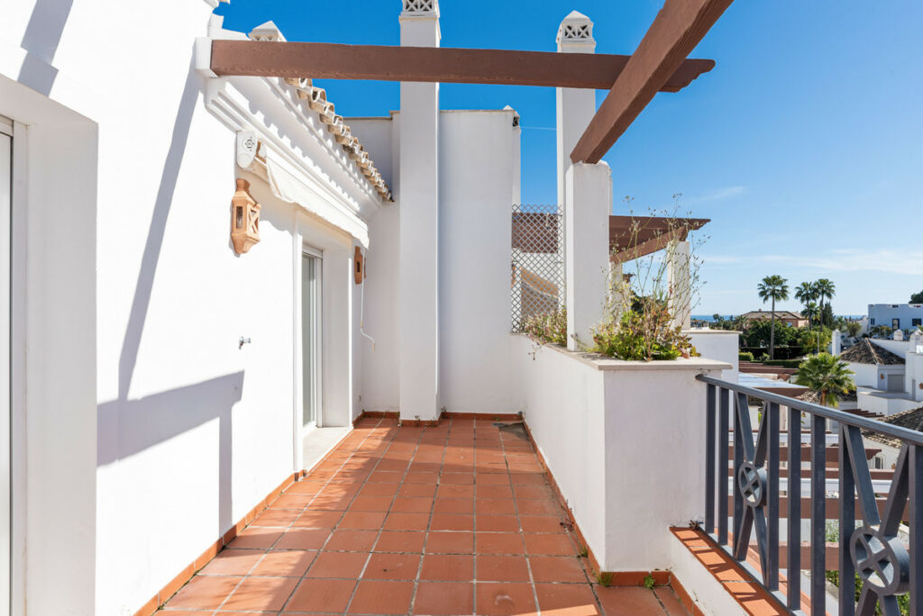 Duplex Nueva Andalucía Málaga - image 21