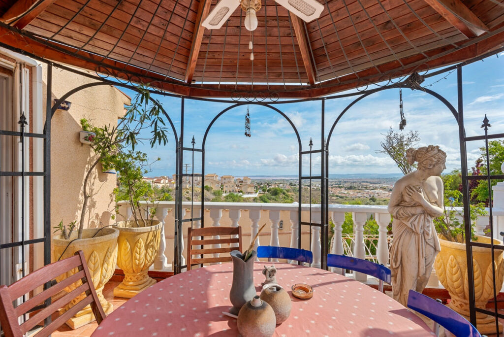 Detached Villa Ciudad Quesada Alicante - image 21