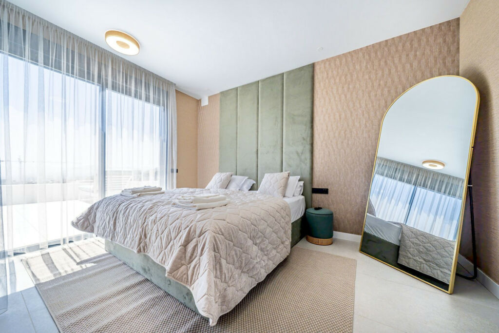Penthouse Duplex Altos de los Monteros Málaga - image 21