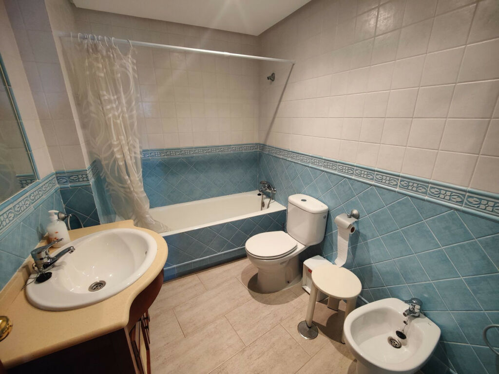 Middle Floor Apartment Estepona Málaga - image 20