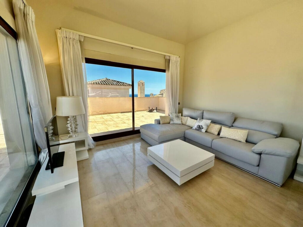 Penthouse Duplex Nueva Andalucía Málaga - image 18