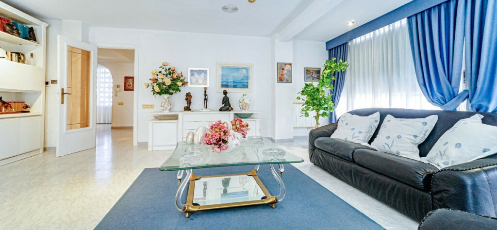 Middle Floor Apartment Benidorm Alicante - image 21