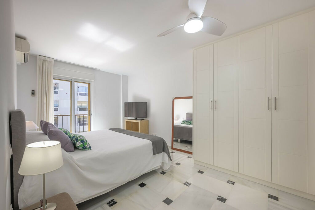 Penthouse Fuengirola Málaga - image 21