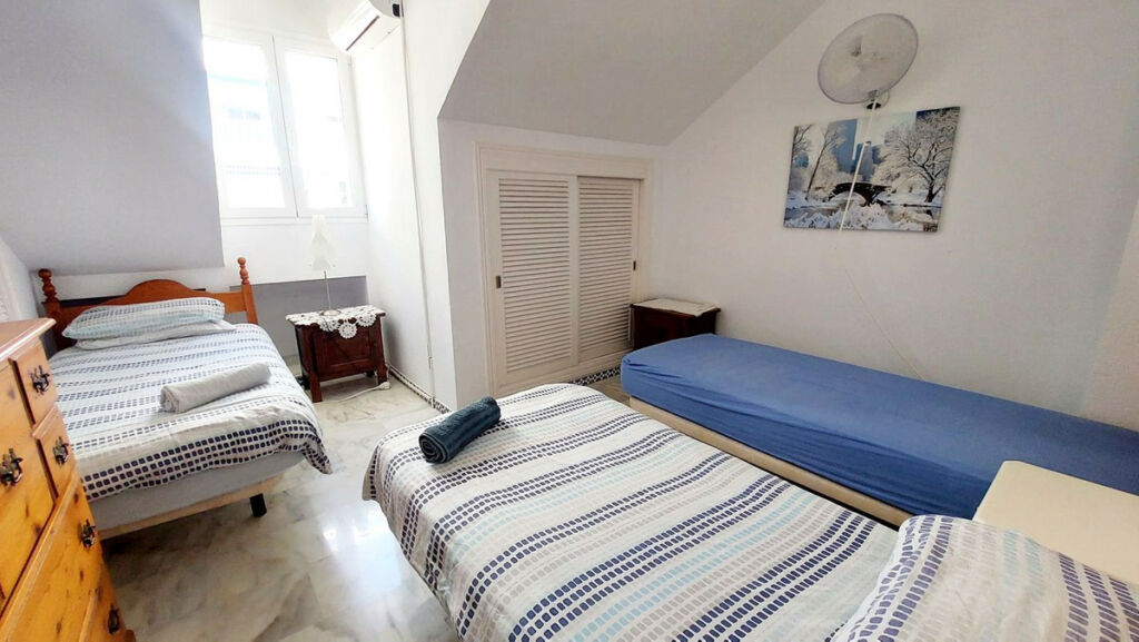Townhouse Fuengirola Málaga - image 22