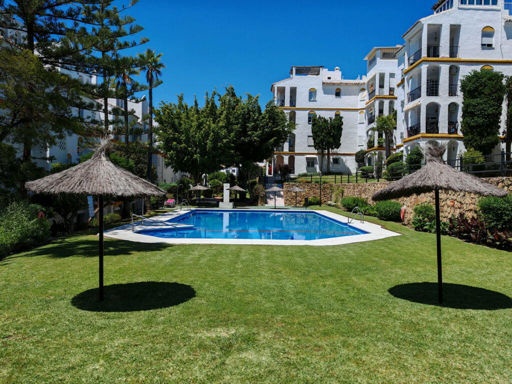 Penthouse Estepona Málaga - image 22