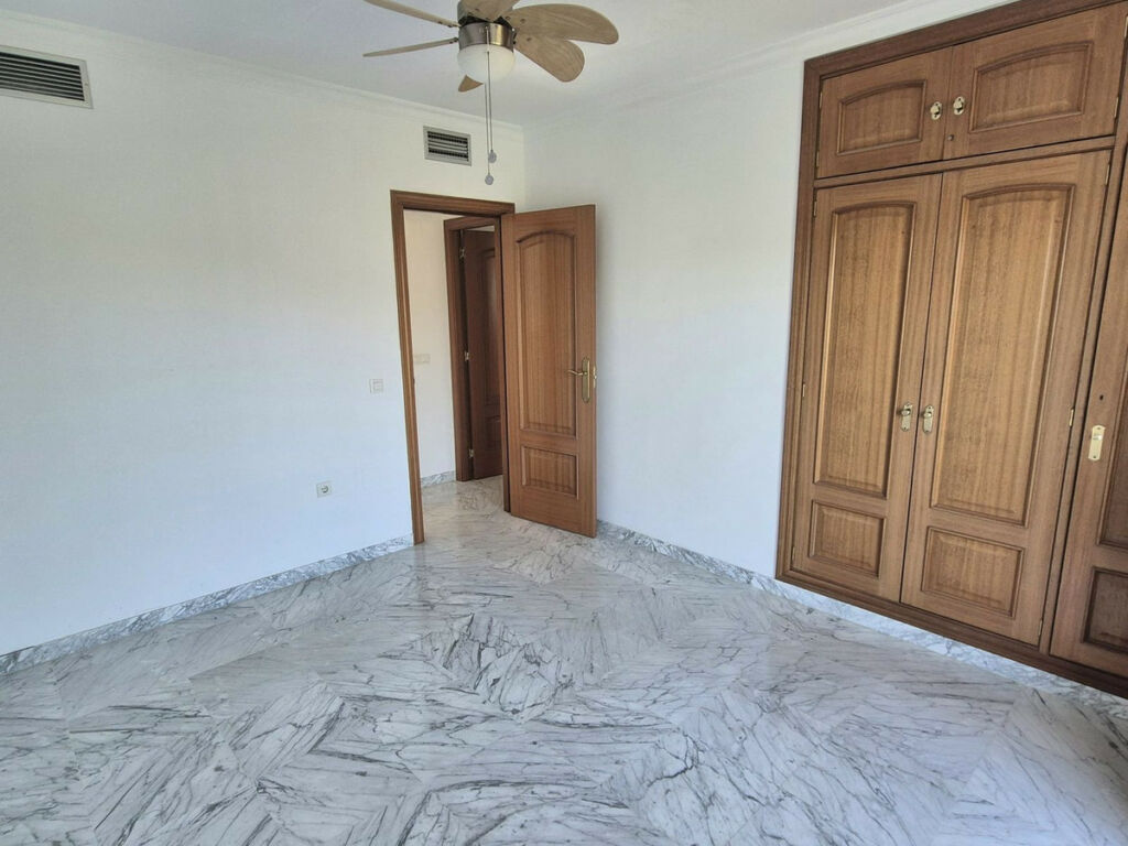 Semi-Detached House Alhaurin Golf Málaga - image 22