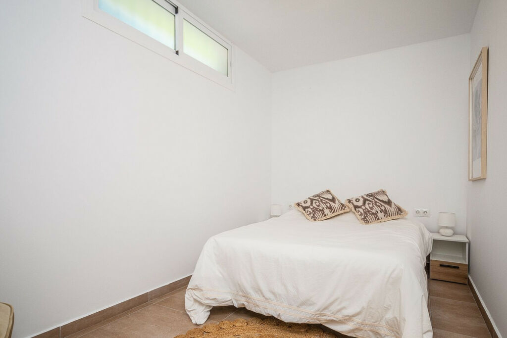 Detached Villa Estepona Málaga - image 22