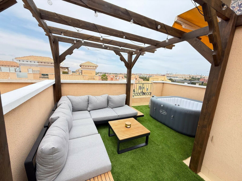 Semi-Detached House Villamartin Alicante - image 22
