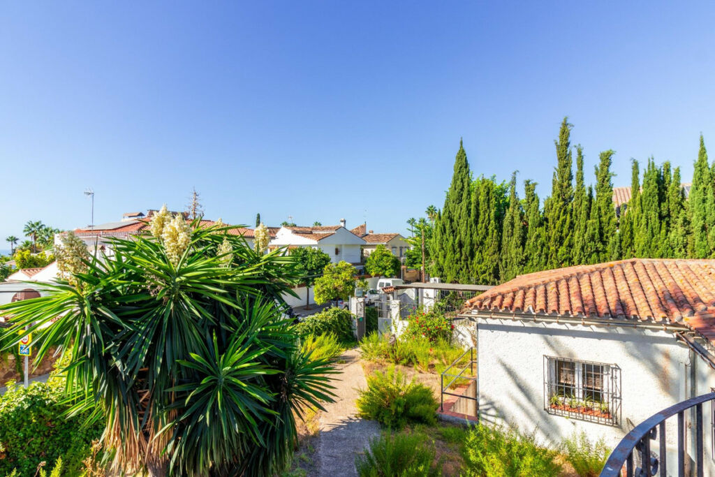Detached Villa Marbella Málaga - image 22