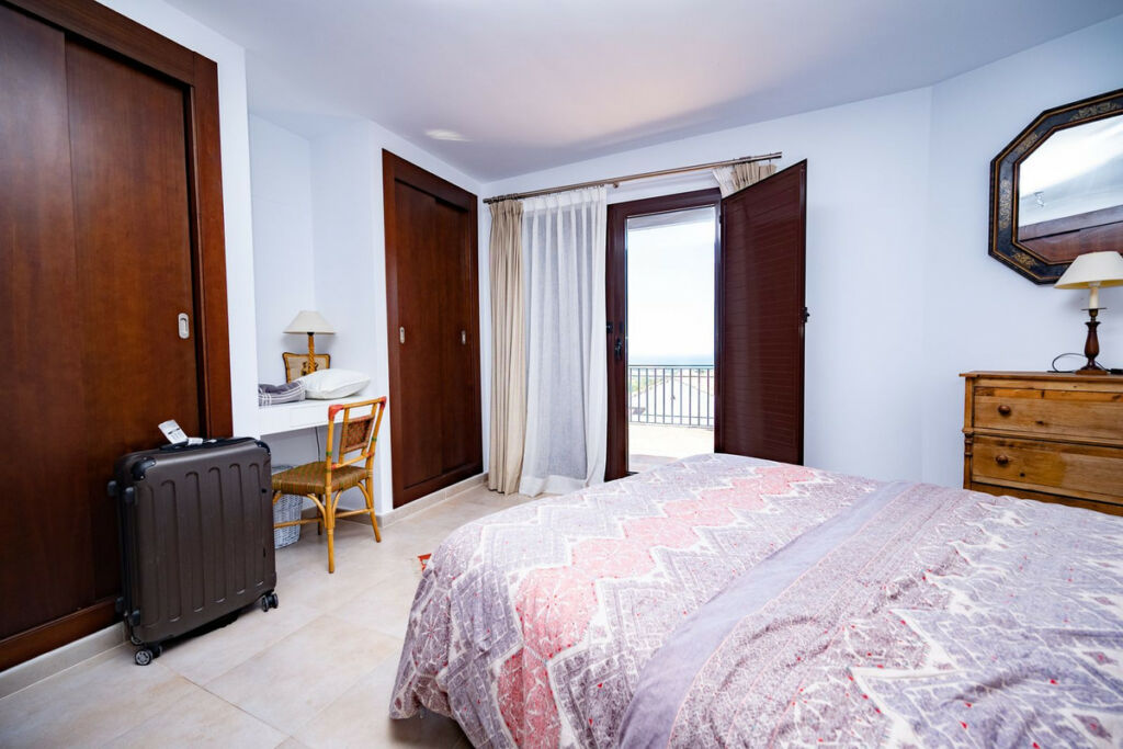 Penthouse Duplex Altos de los Monteros Málaga - image 22