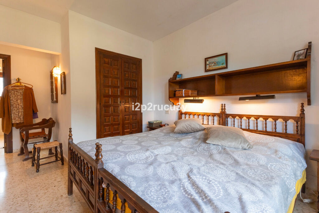 Detached Villa Moraira Alicante - image 22