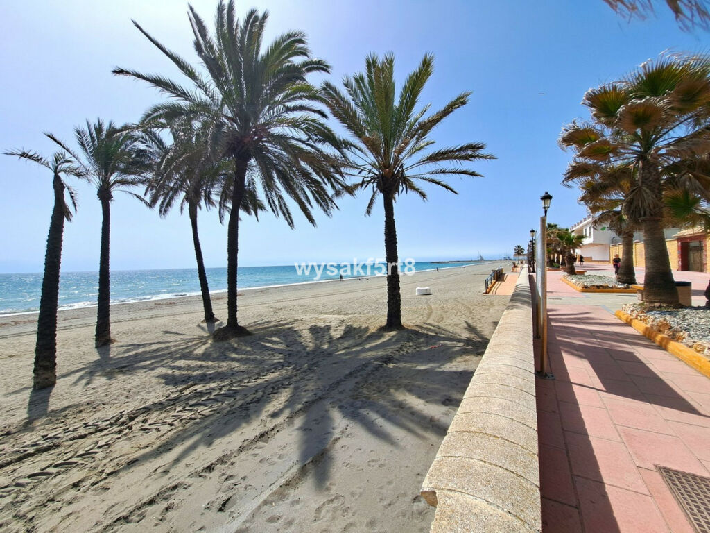 Ground Floor Apartment San Luis de Sabinillas Málaga