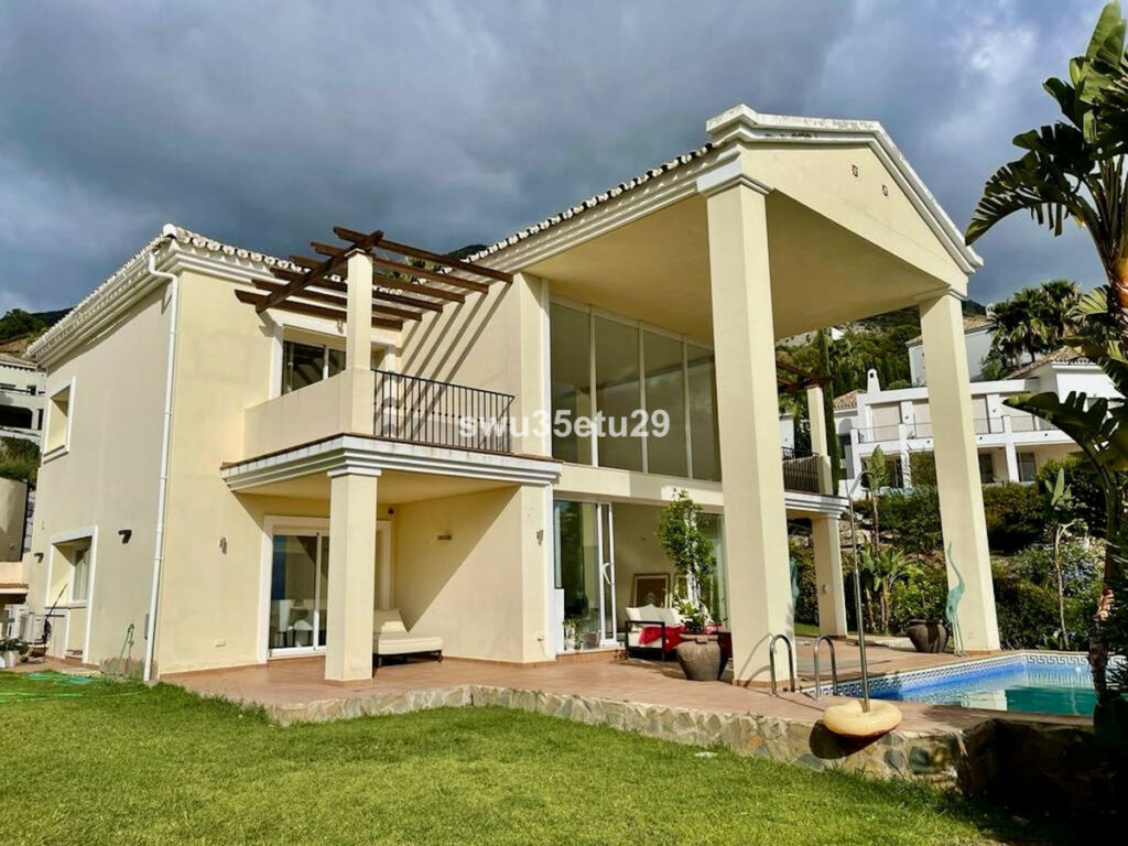 Detached Villa Istán Málaga - image 22
