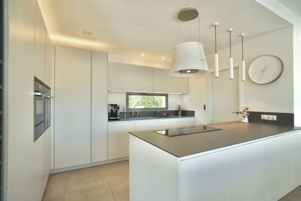 Detached Villa Moraira Alicante - image 23