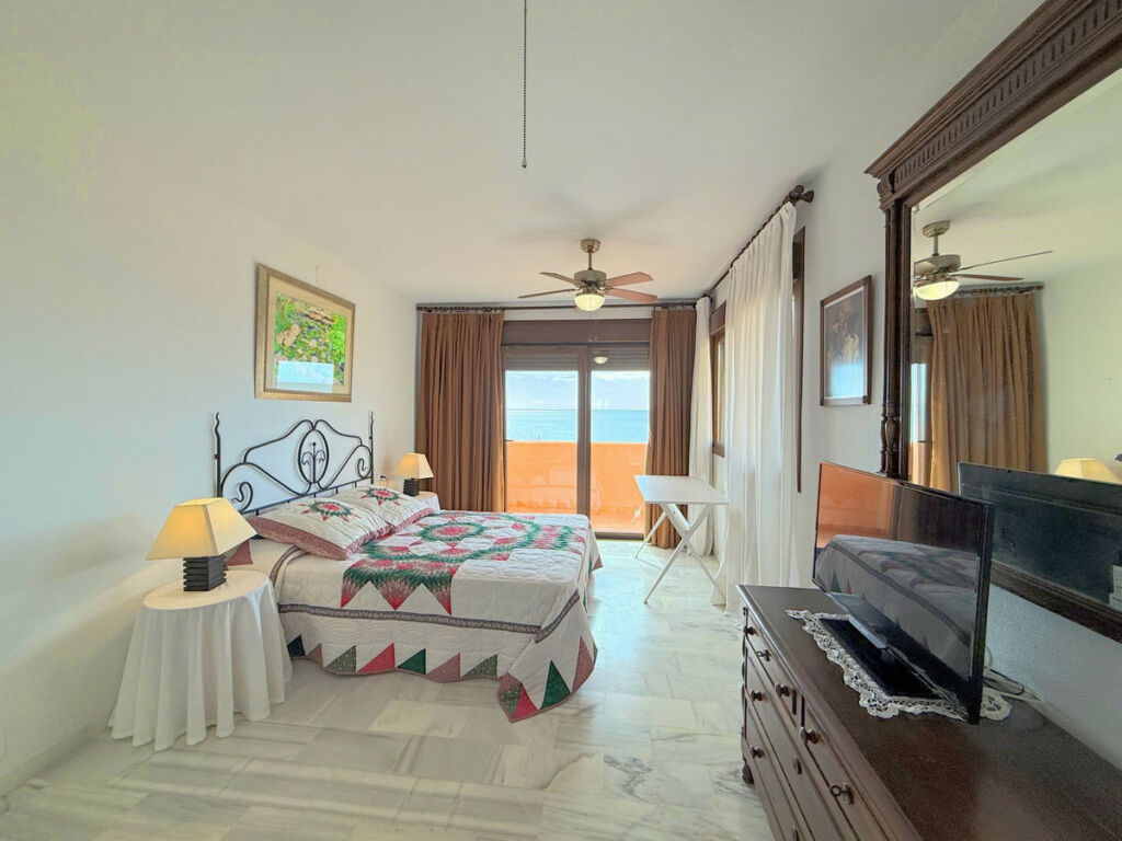 Townhouse Casares Playa Málaga - image 22
