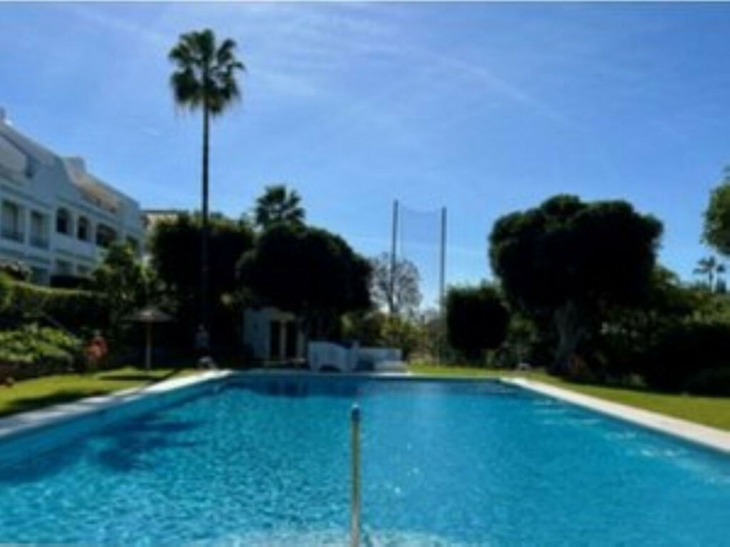 Middle Floor Apartment La Quinta Málaga - image 22